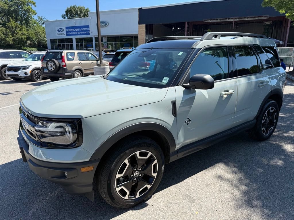 Used 2023 Ford Bronco Sport Outer Banks w/ Tech Package AWD/4WD image 4