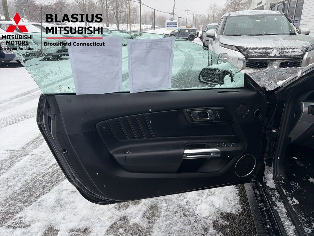 Used 2022 Ford Mustang GT Premium image 15