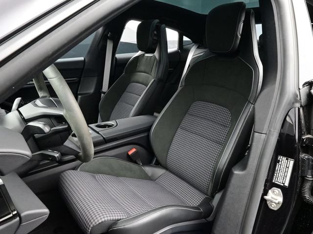 Certified 2025 Porsche Taycan AWD/4WD image 5