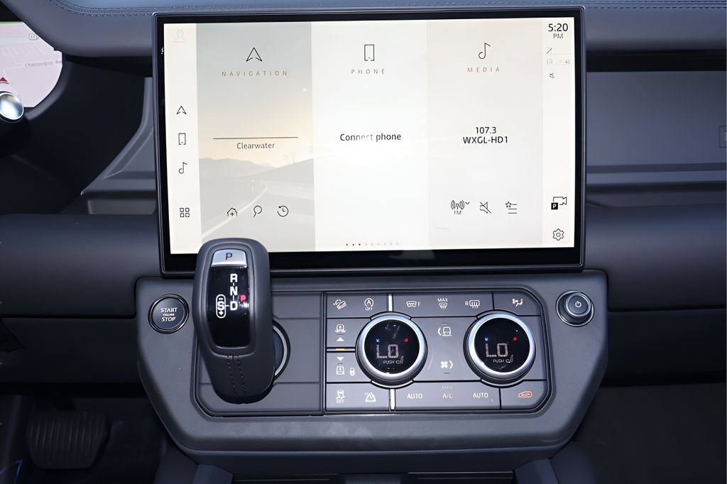 New 2026 Land Rover Defender 110 X-Dynamic SE AWD/4WD image 22