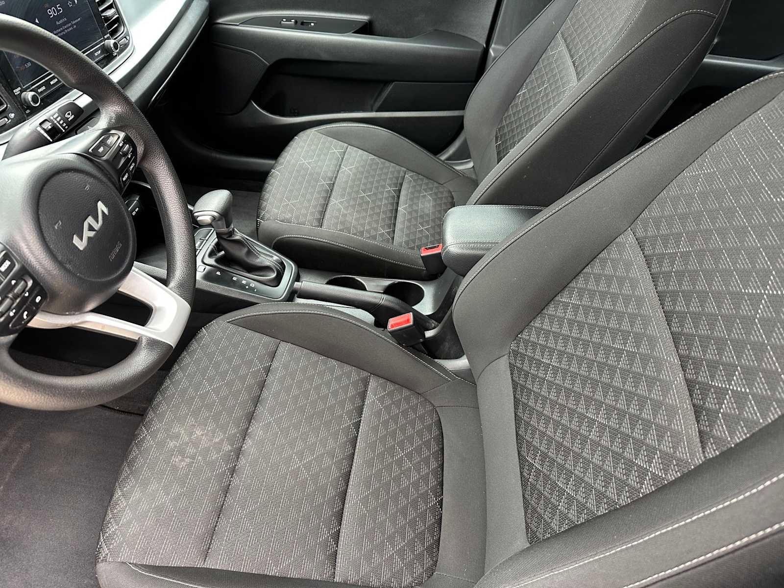 Used 2023 Kia Rio S image 6