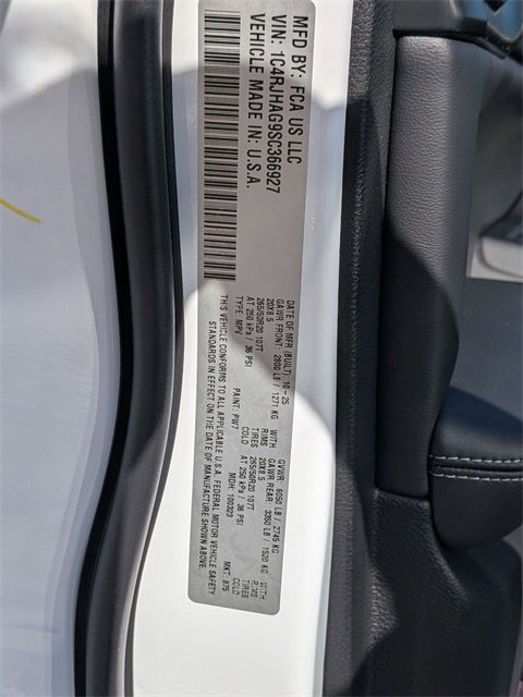 New 2025 Jeep Grand Cherokee Altitude image 34