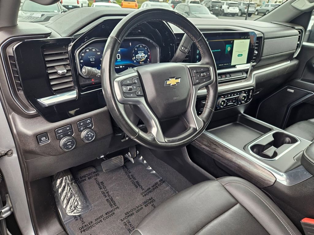 Used 2024 Chevrolet Silverado 3500 LTZ w/ LTZ Plus Package image 13