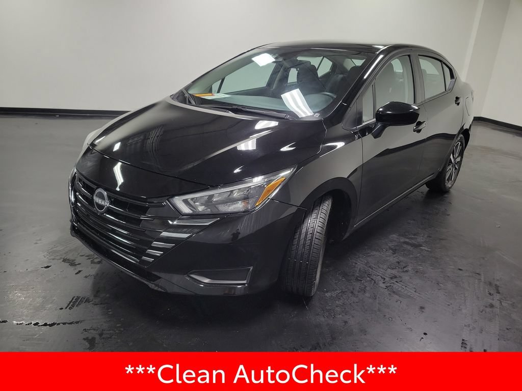 Used 2025 Nissan Versa SV FWD image 4