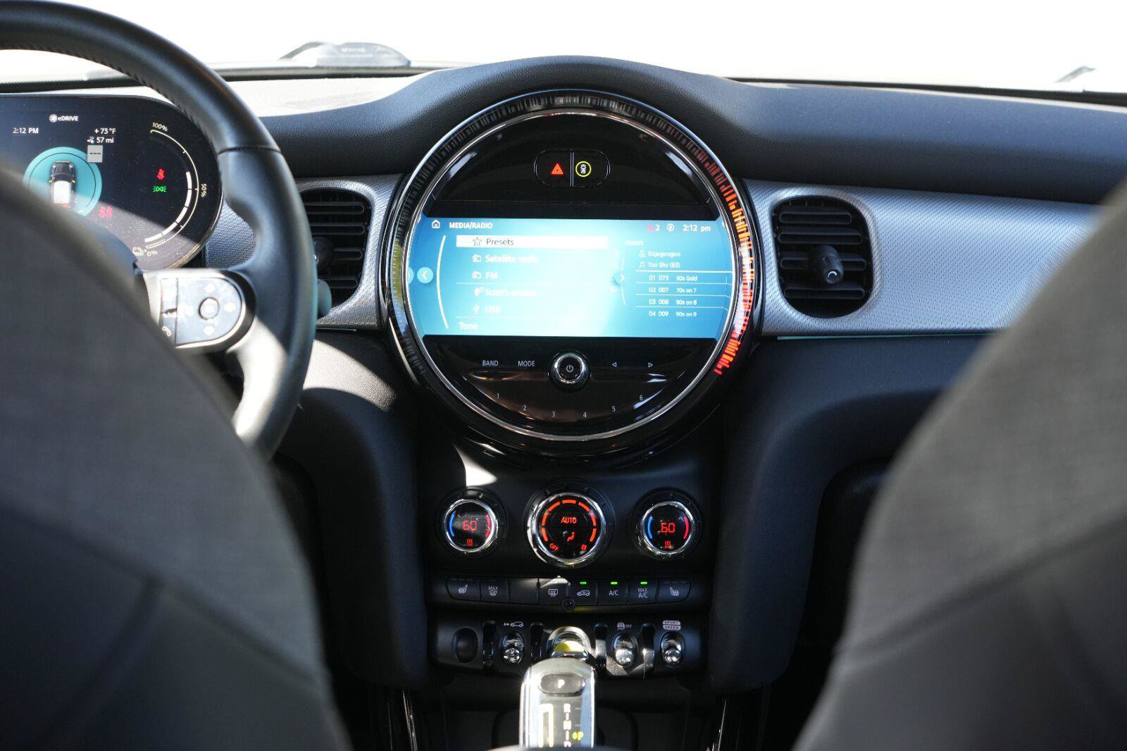 Used 2023 MINI Cooper SE FWD image 24
