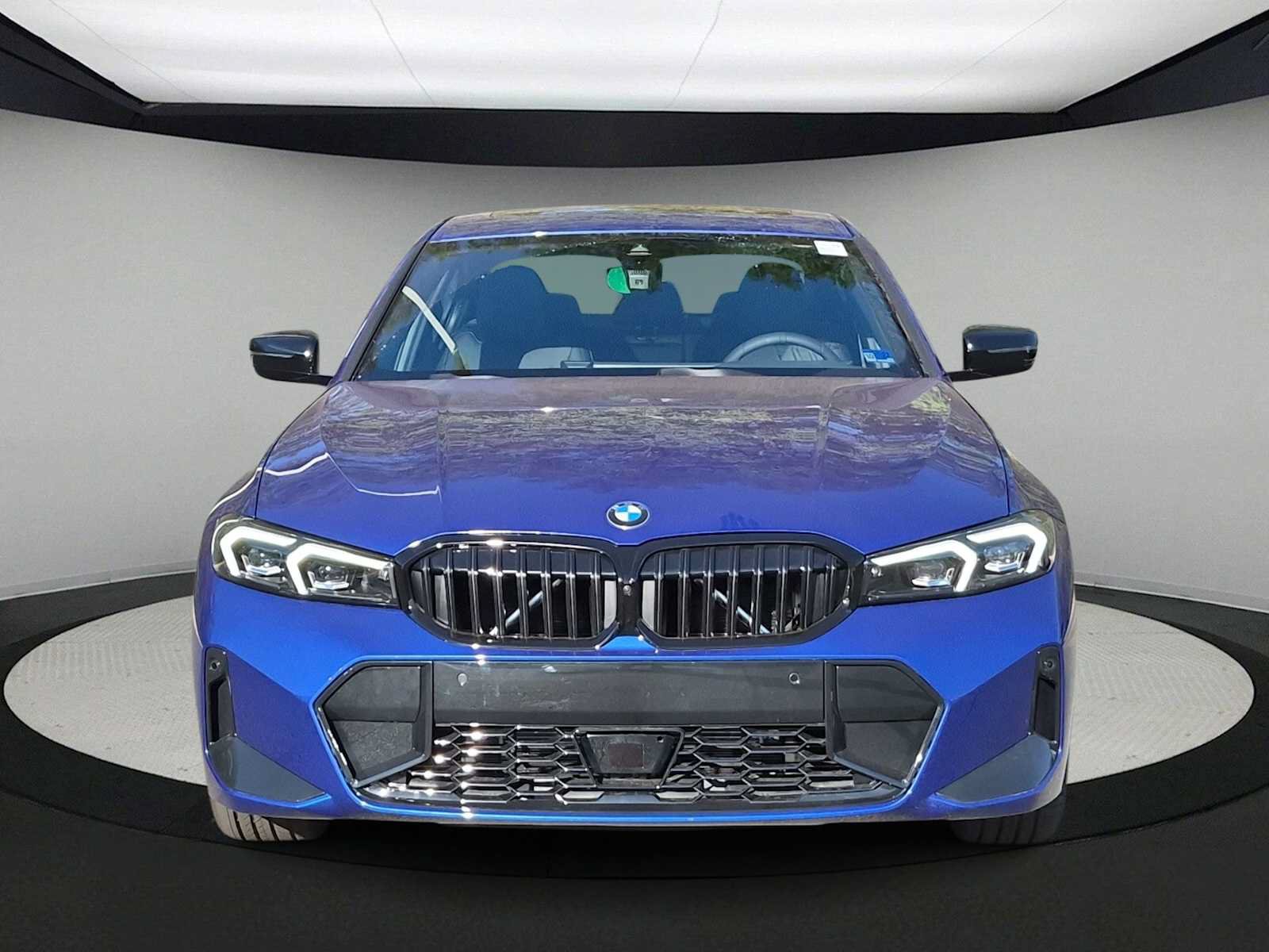 New 2026 BMW 330i xDrive Sedan w/ M Sport Package AWD/4WD image 3