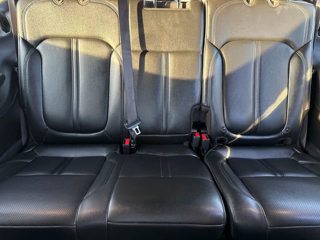 Used 2024 Jeep Wagoneer L 4WD w/ Convenience Group I image 16