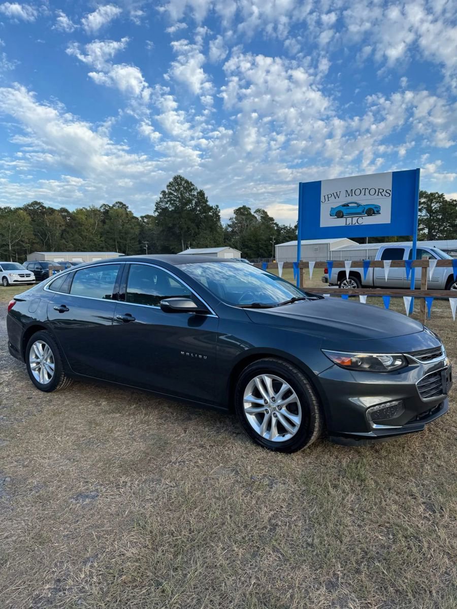 Used 2016 Chevrolet Malibu LT image 1