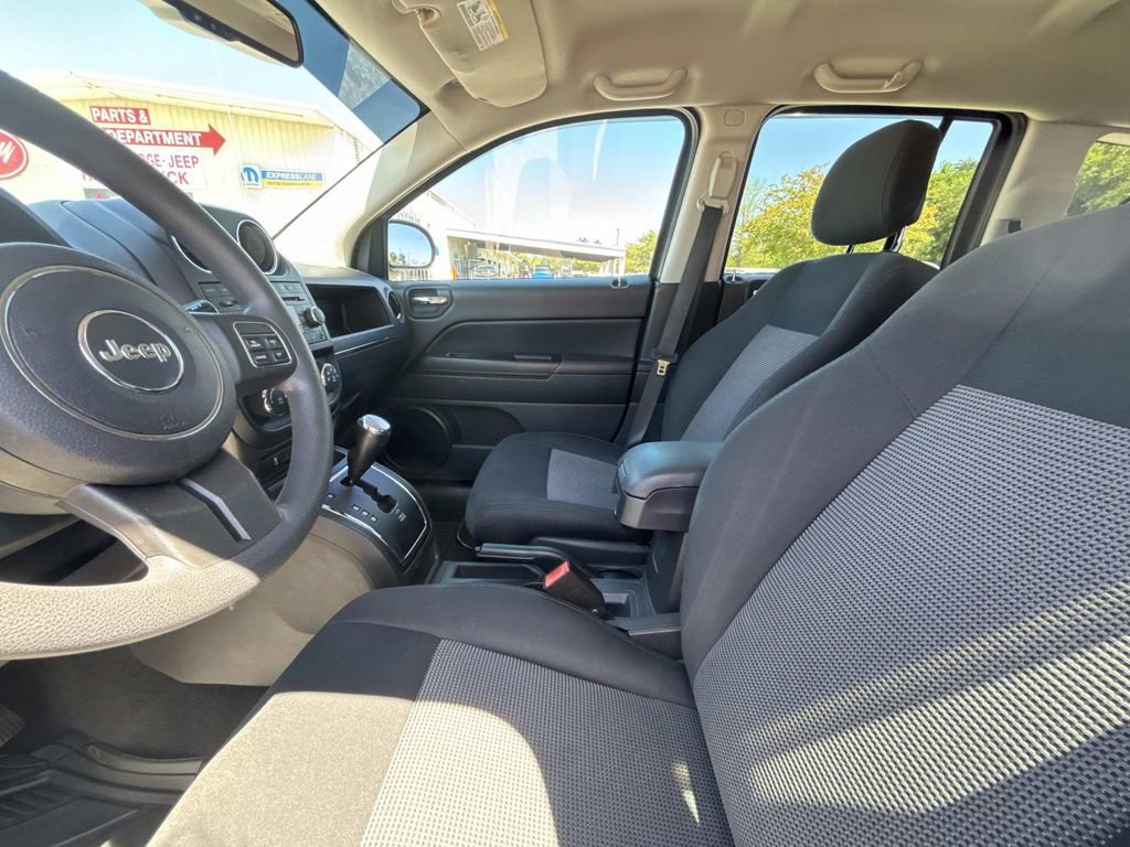 Used 2012 Jeep Compass Sport image 9
