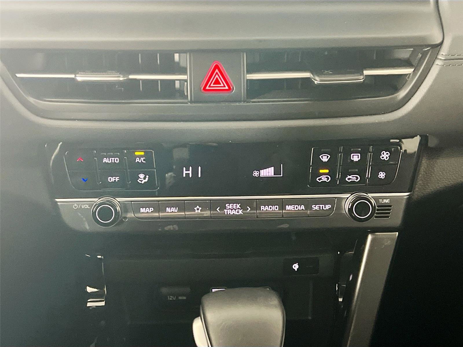 Used 2024 Kia Seltos EX image 17