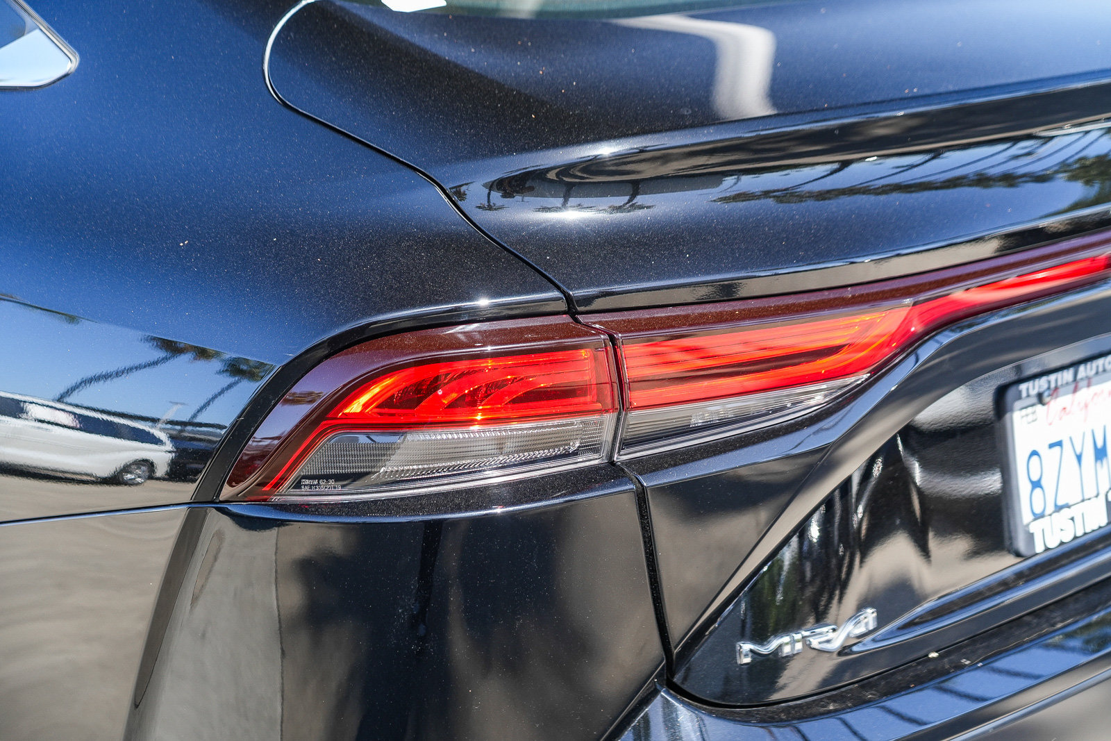 Certified 2022 Toyota Mirai w/ Advanced Technology Package RWD image 9