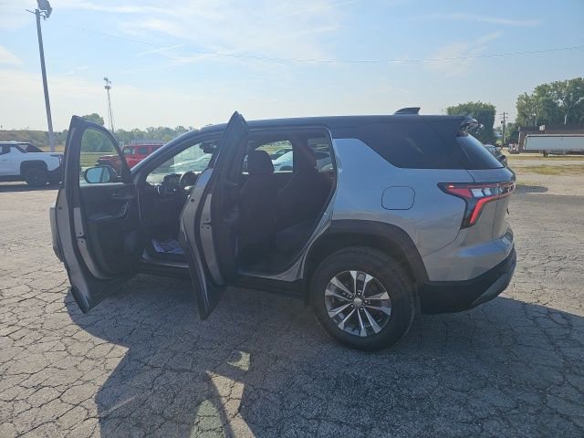 New 2026 Chevrolet Equinox LT w/ LPO, Floor Liner Package image 14