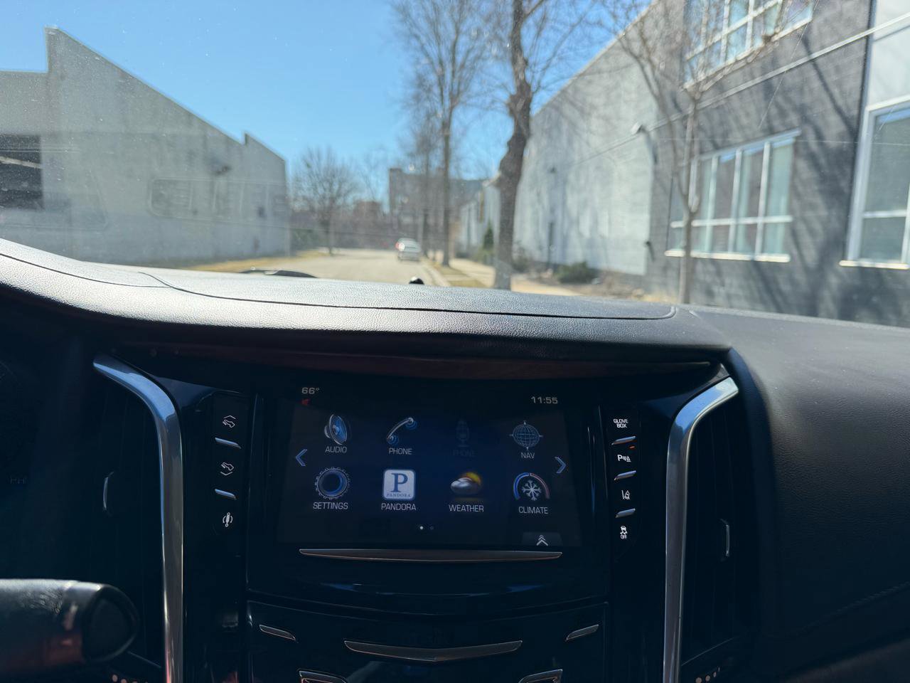 Used 2015 Cadillac Escalade Luxury image 15