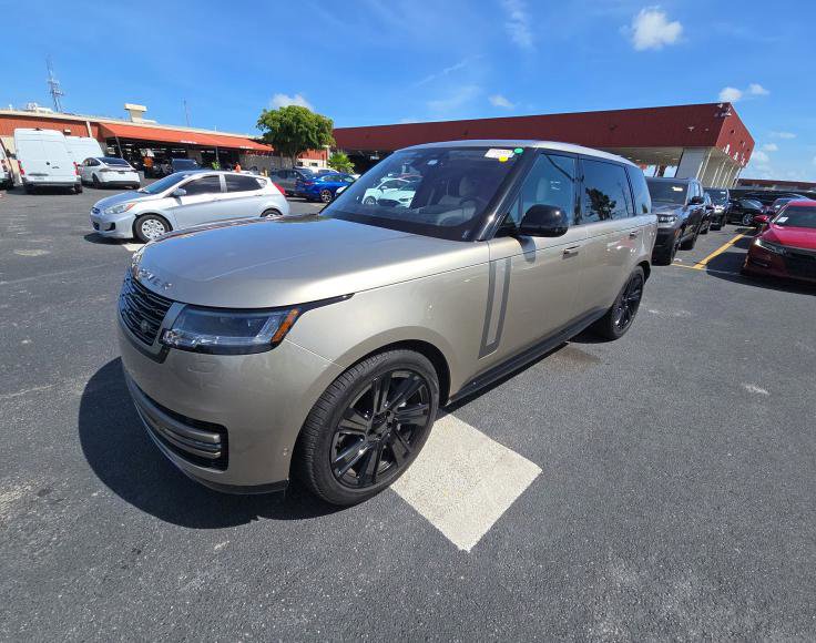 Used 2022 Land Rover Range Rover Long Wheelbase SE AWD/4WD image 2