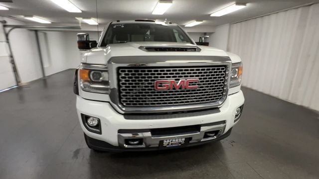 Certified 2017 GMC Sierra 3500 Denali w/ Duramax Plus Package AWD/4WD image 3