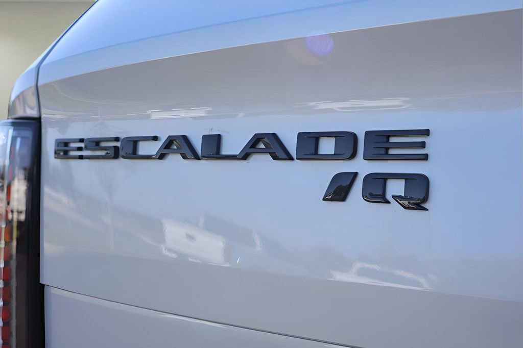 New 2025 Cadillac Escalade IQ Sport 2 w/ LPO, ONYX Package image 9