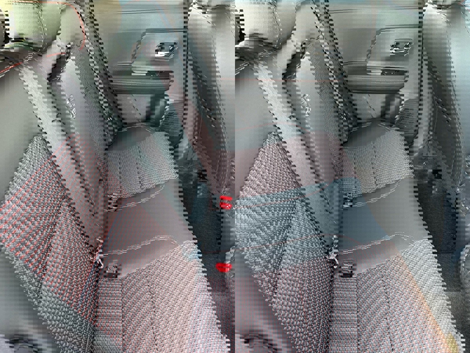 New 2025 Nissan Kicks SR image 13