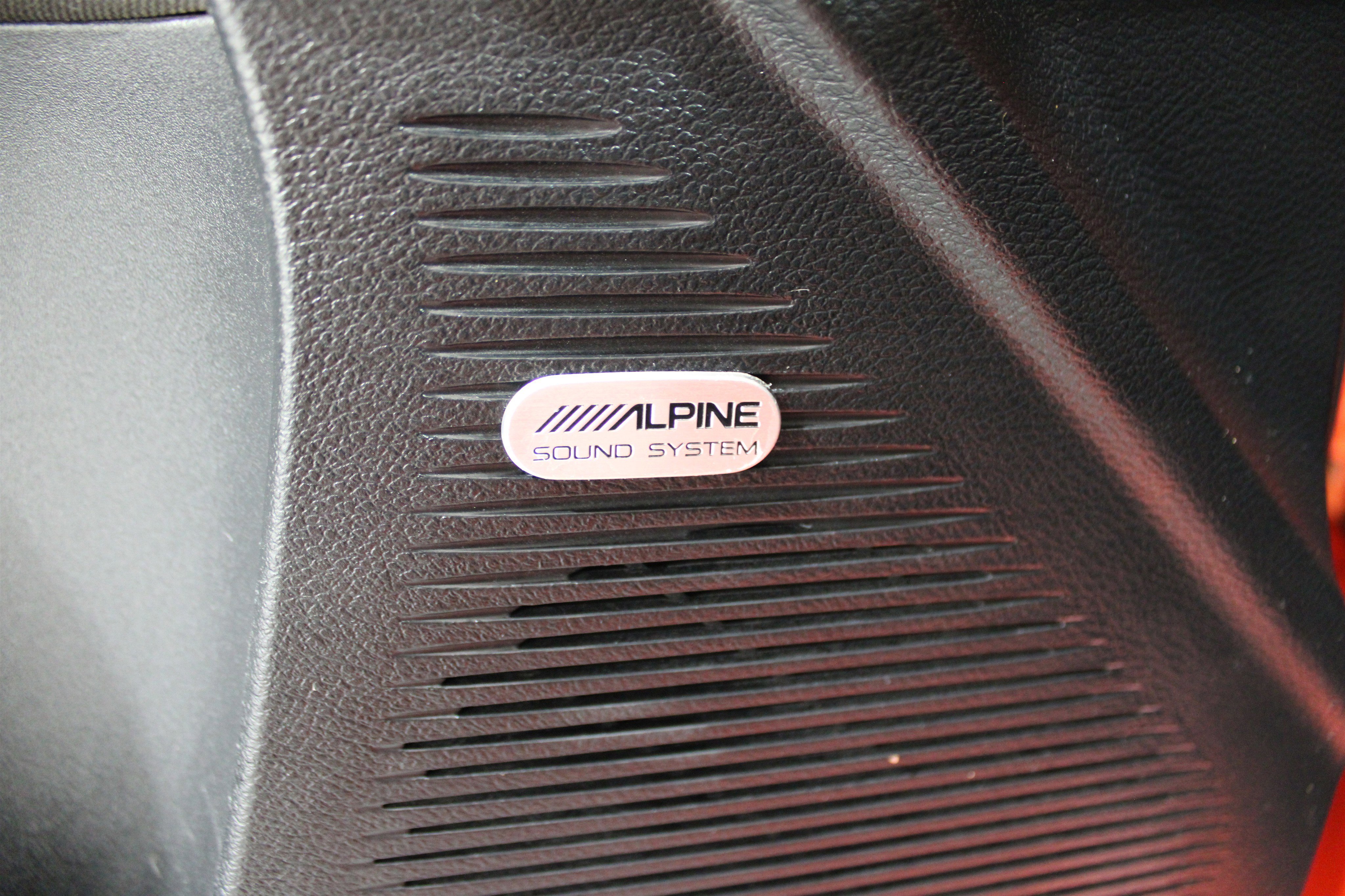 Used 2017 Dodge Challenger SXT w/ Sound Group image 8