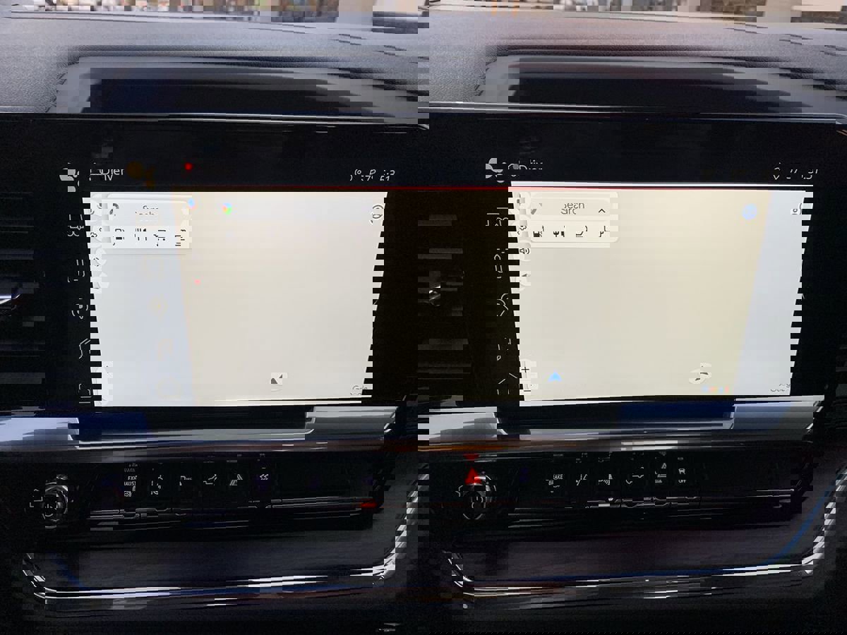 Used 2024 GMC Sierra 3500 SLT w/ SLT Premium Package image 25