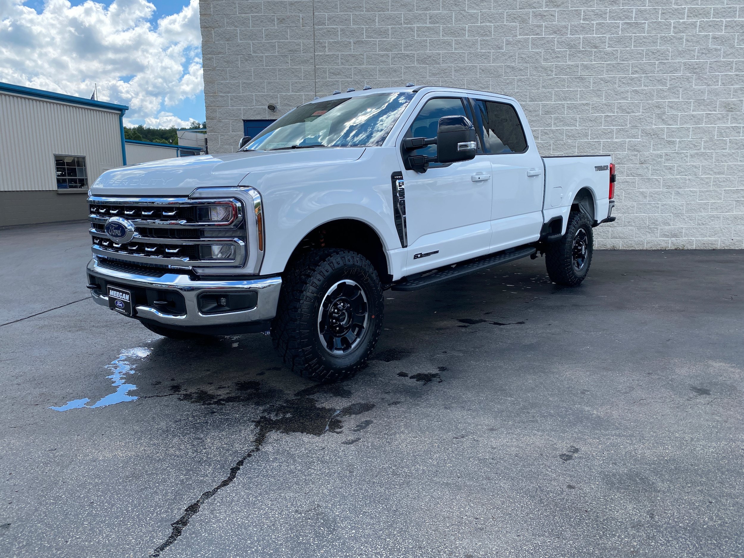 New 2026 Ford F250 Lariat w/ Tremor Off-Road Package AWD/4WD image 2