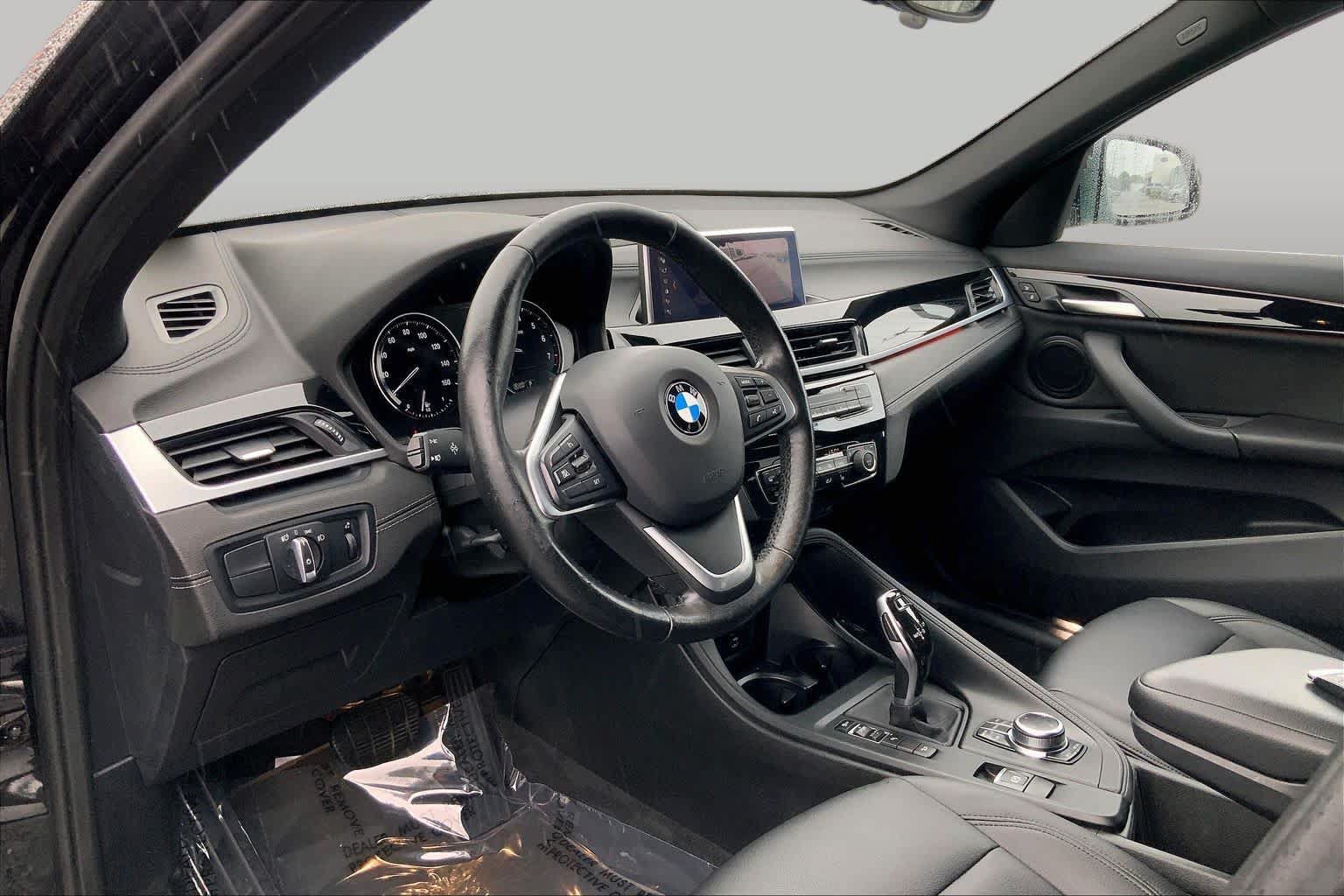 Used 2022 BMW X1 xDrive28i w/ Convenience Package AWD/4WD image 17