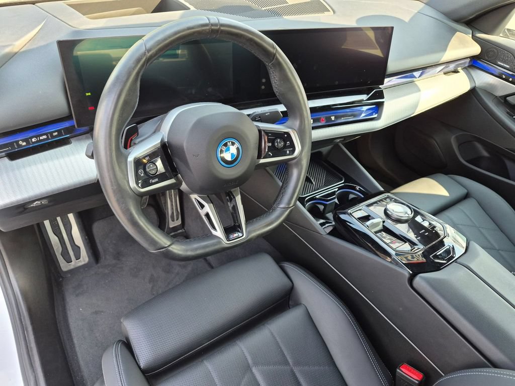 Used 2024 BMW i5 eDrive40i w/ M Sport Package RWD image 12