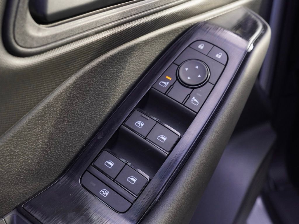 New 2025 Nissan Rogue S image 9