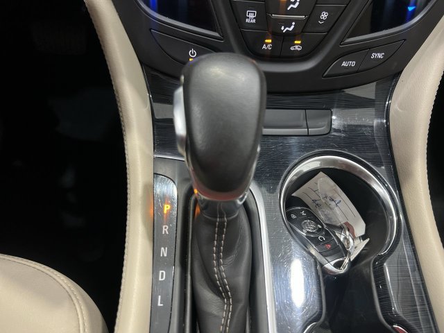 Certified 2017 Buick Envision Essence FWD image 15