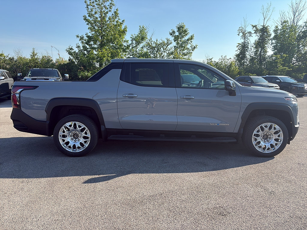 New 2026 Chevrolet Silverado EV LT AWD/4WD image 6