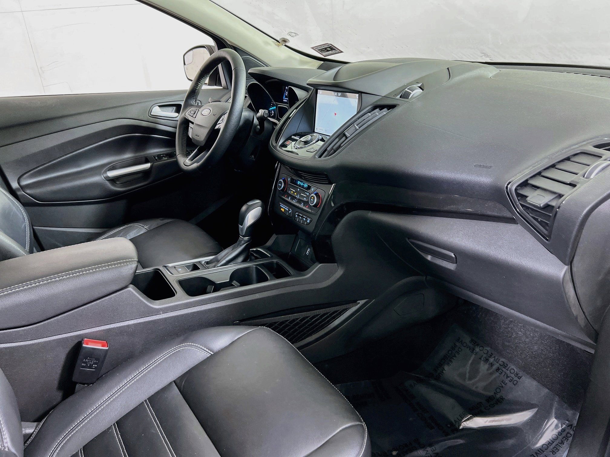 Used 2019 Ford Escape Titanium AWD/4WD image 28