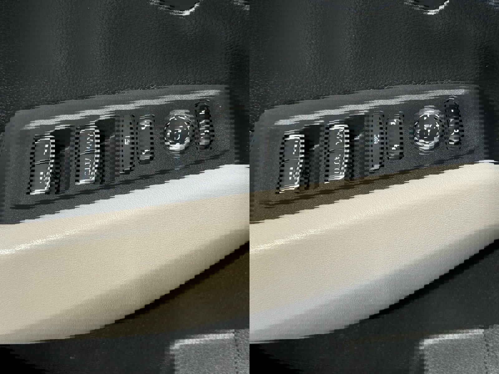 Used 2023 Honda Accord LX image 19