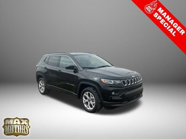 New 2025 Jeep Compass Latitude image 1