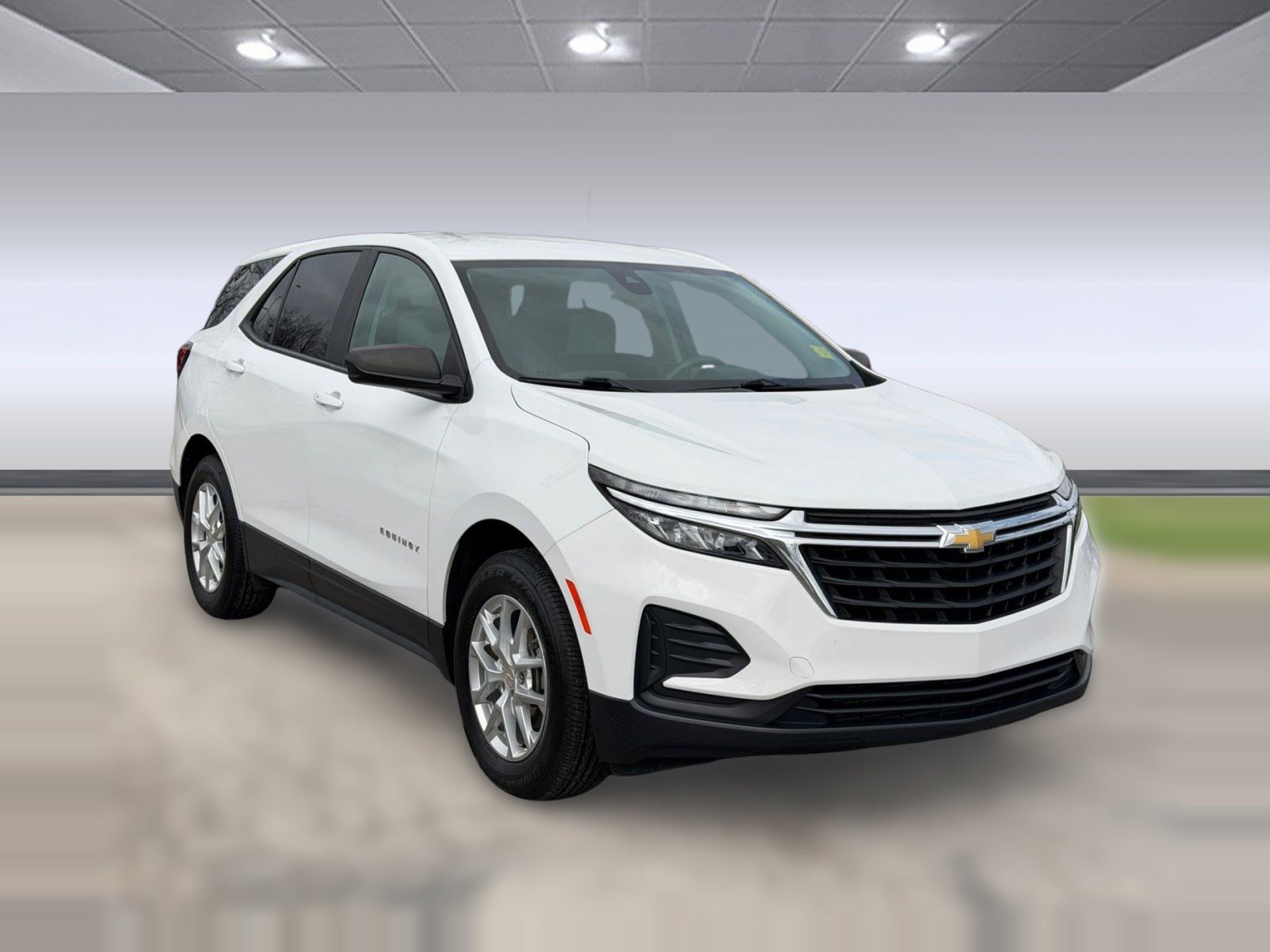 Used 2022 Chevrolet Equinox LS w/ LS Convenience Package image 7