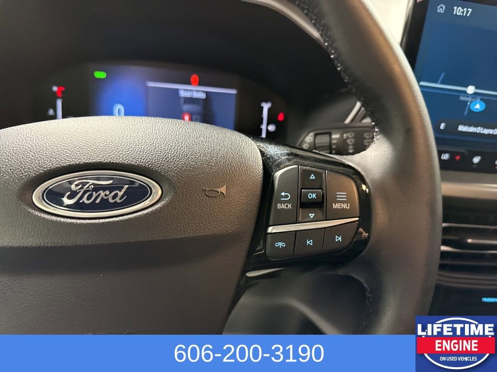 Used 2024 Ford Escape SE image 19