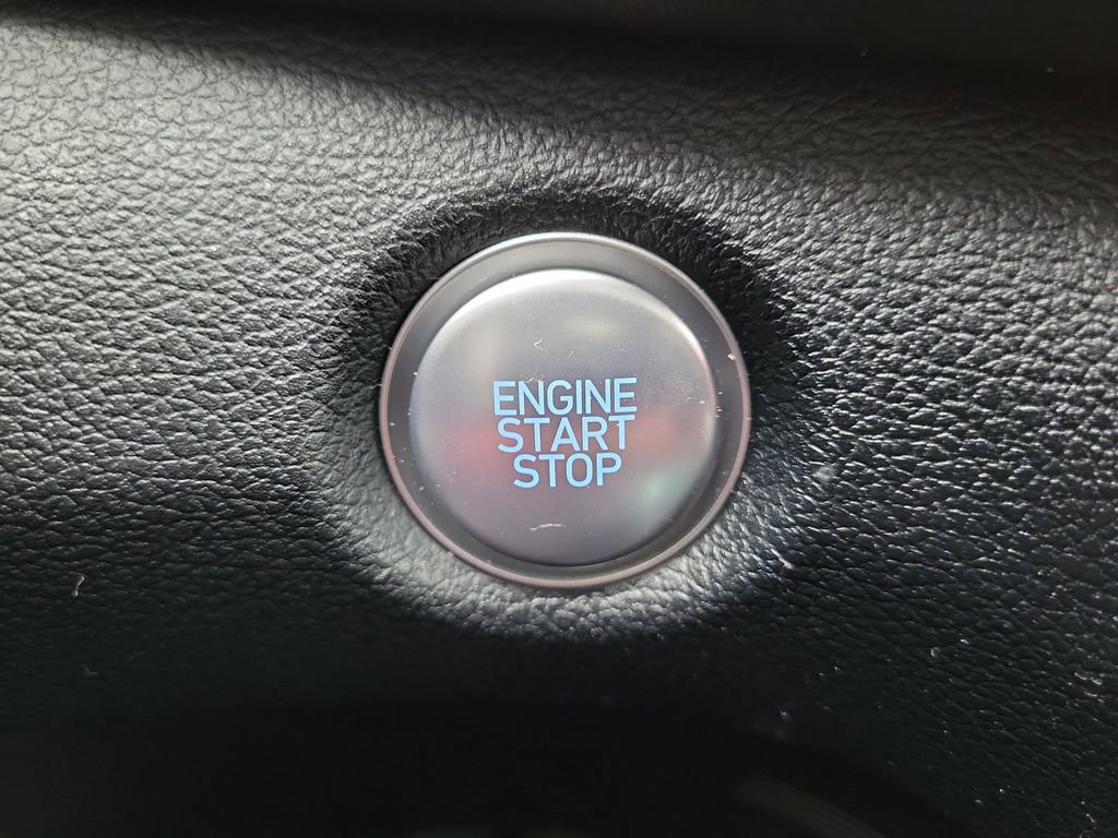 Used 2023 Hyundai Santa Fe SEL image 32