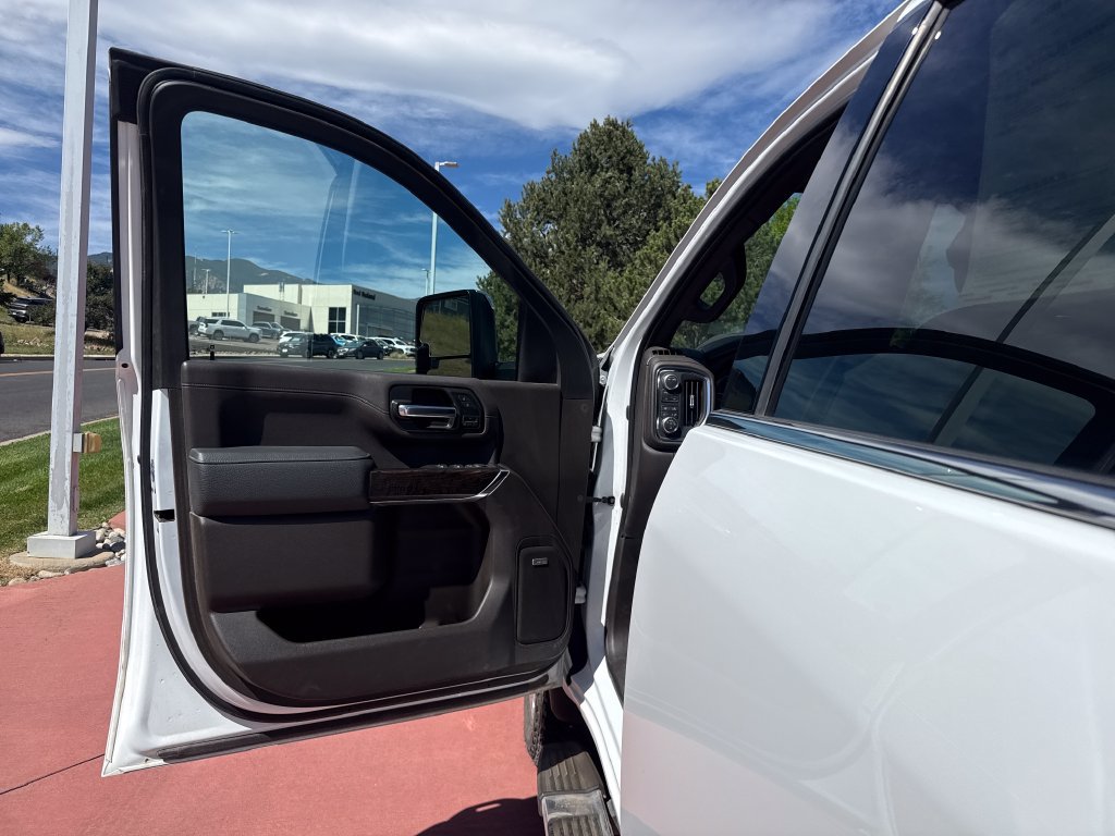 Used 2020 GMC Sierra 2500 Denali w/ Denali Ultimate Package AWD/4WD image 10