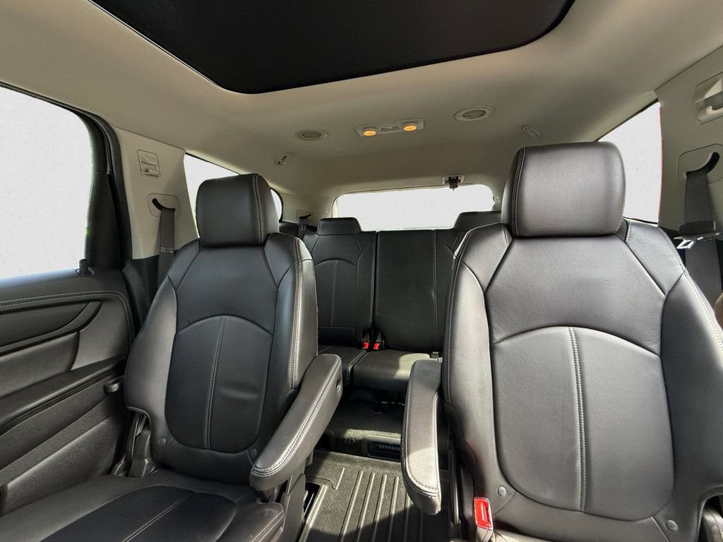 Used 2017 Chevrolet Traverse LT AWD/4WD image 13