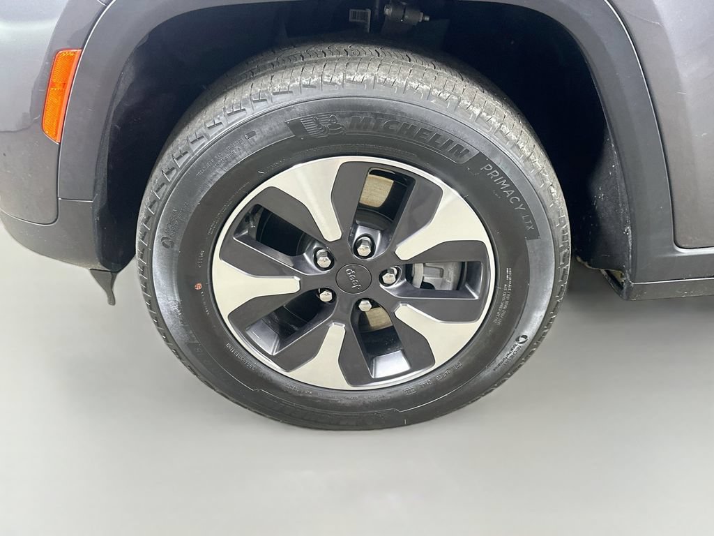 Used 2023 Jeep Grand Cherokee 4WD 4xe image 8