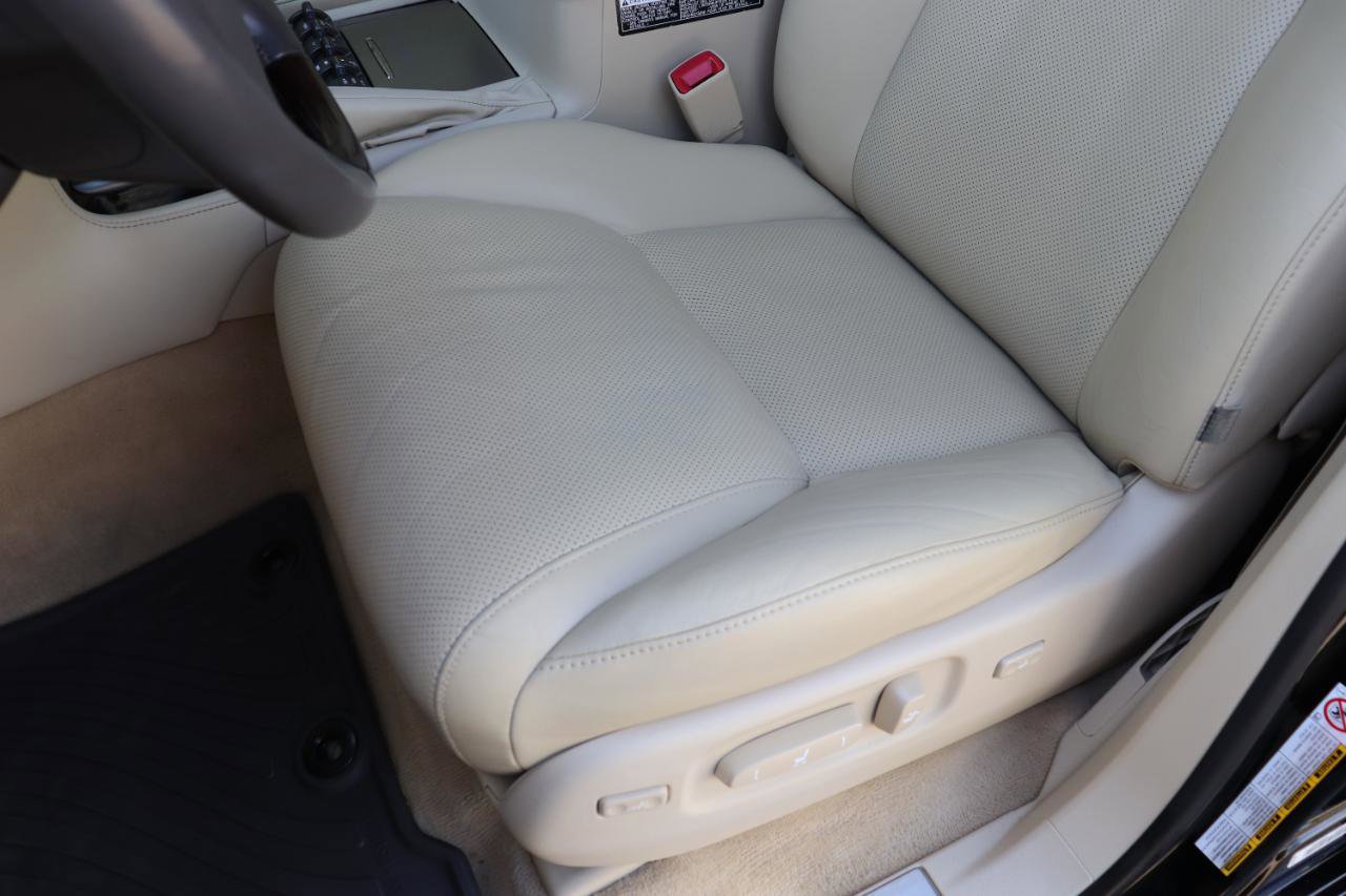 Used 2014 Lexus LX 570 4WD image 60