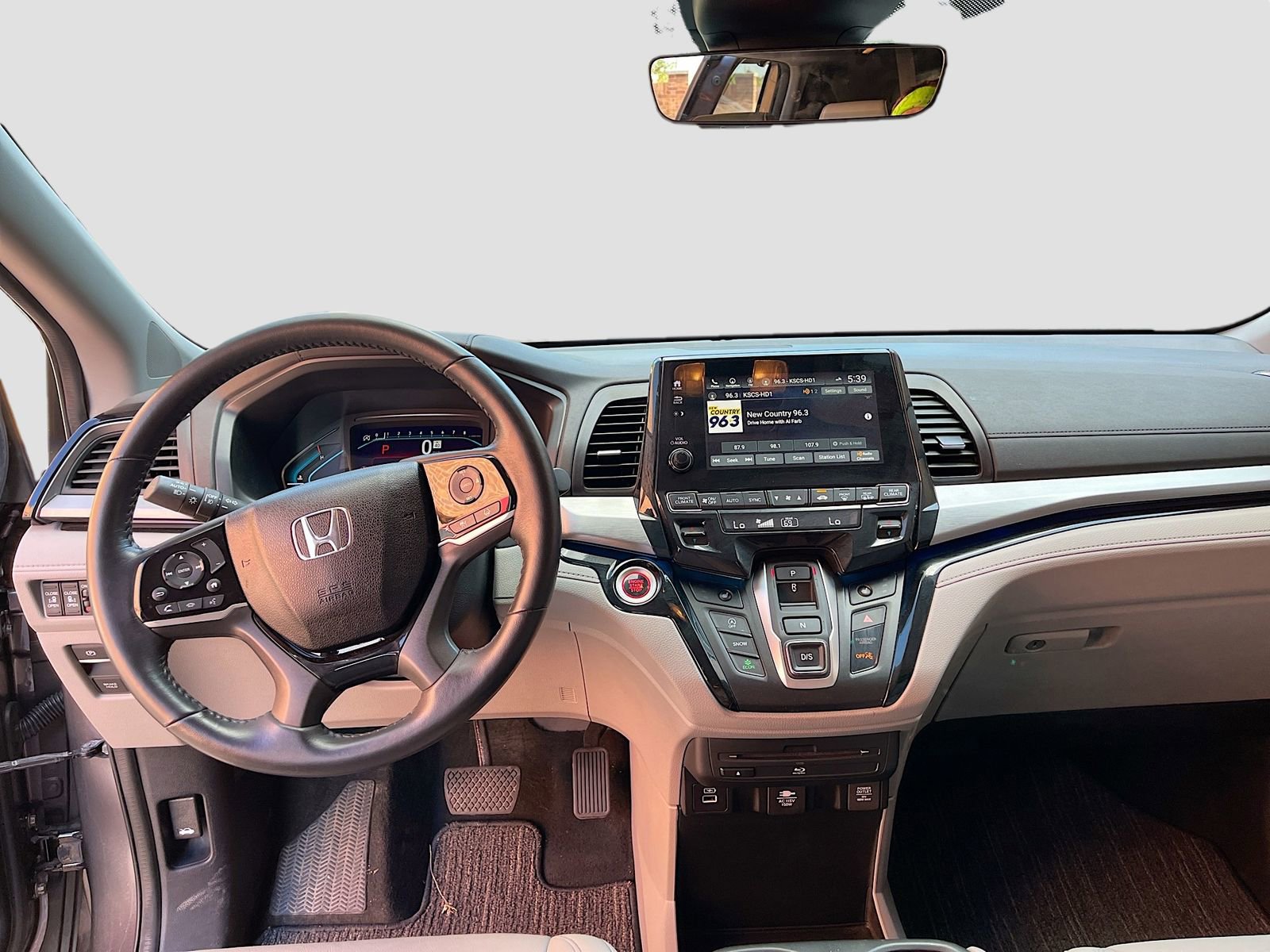 Used 2023 Honda Odyssey Touring image 9
