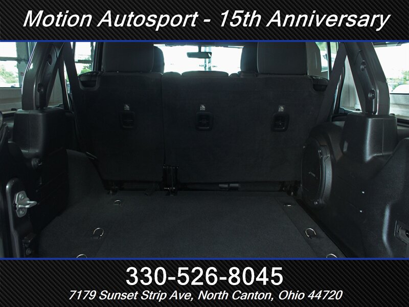 Used 2018 Jeep Wrangler Unlimited Rubicon w/ Dual Top Group AWD/4WD image 7