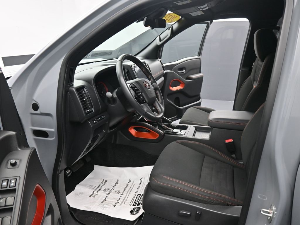 Used 2022 Nissan Frontier PRO-4X w/ Off-Road Protection Package image 17