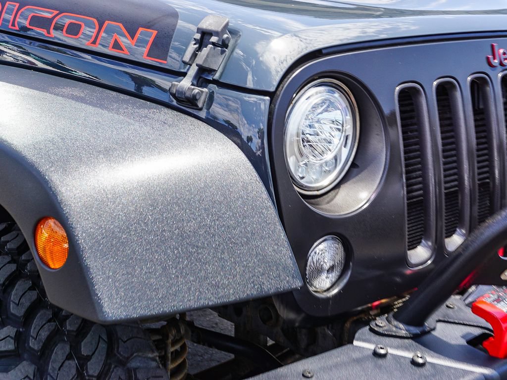 Used 2018 Jeep Wrangler Unlimited Rubicon AWD/4WD image 11