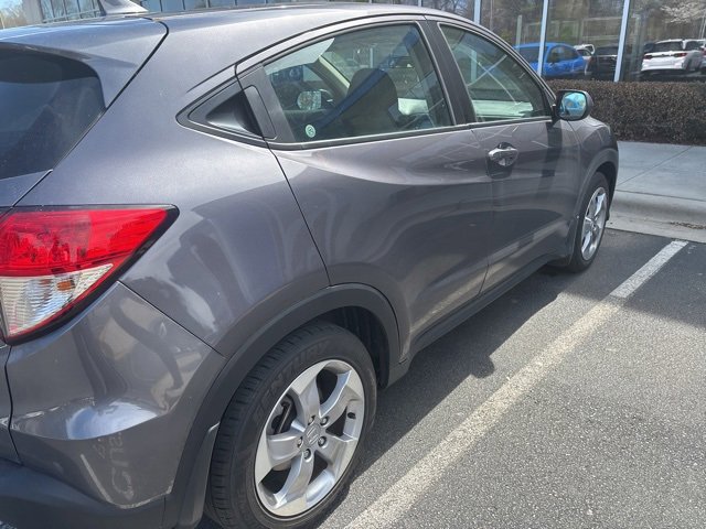 Used 2022 Honda HR-V LX image 10