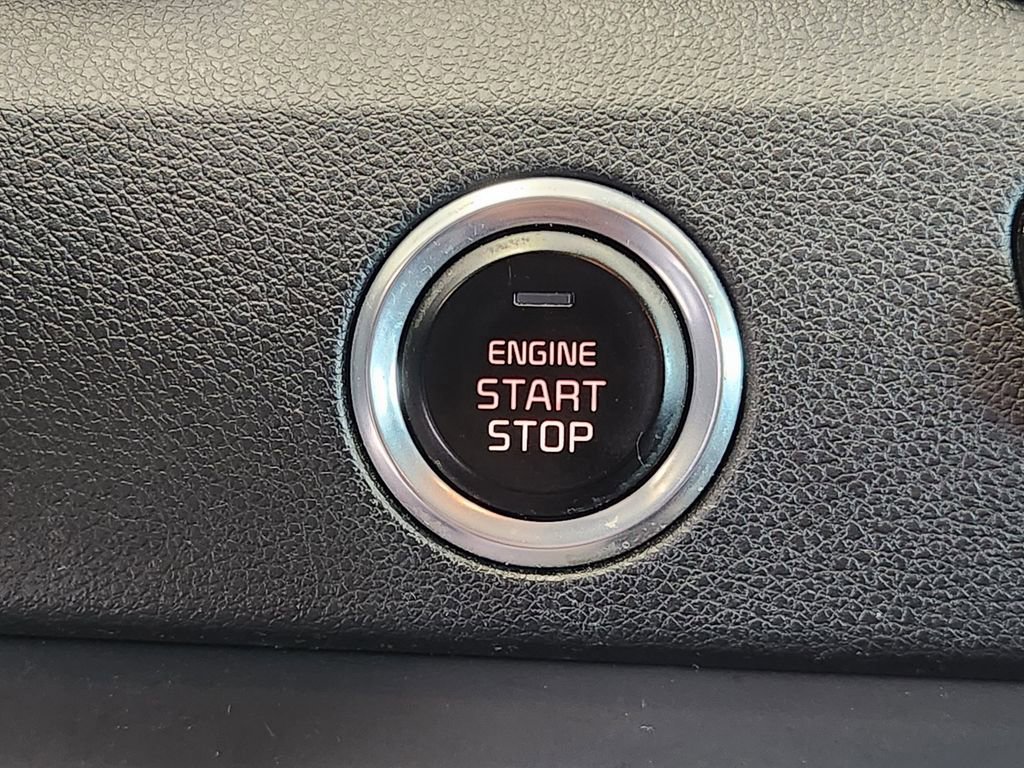 Used 2019 Kia Niro EX w/ Paint Protection Film Package image 20