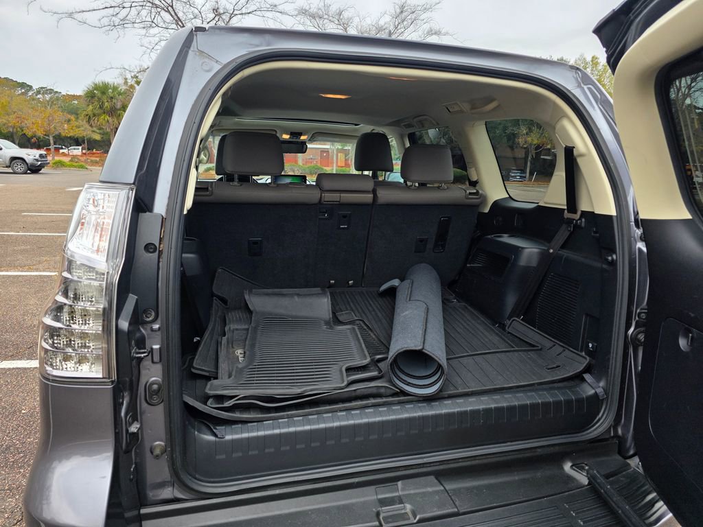 Used 2022 Lexus GX 460 Premium image 37