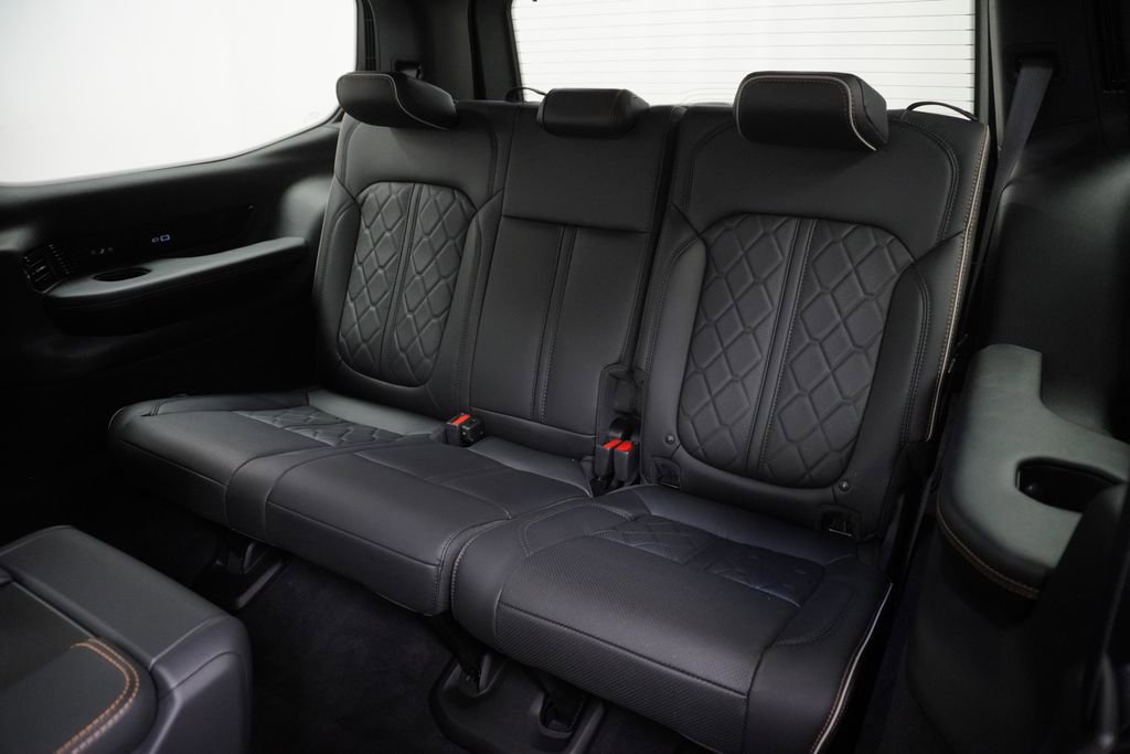 Certified 2025 Jeep Grand Wagoneer Series III w/ Quick Order Packagew 28T image 24