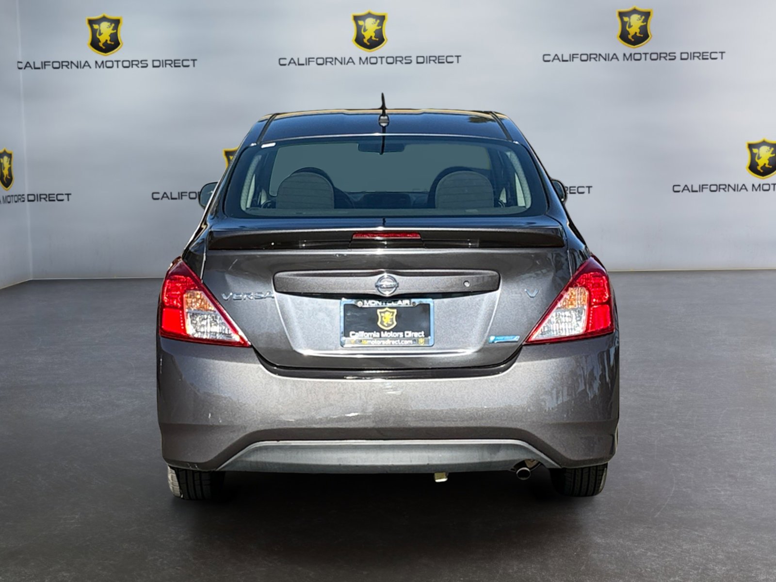 Used 2015 Nissan Versa S Plus image 4