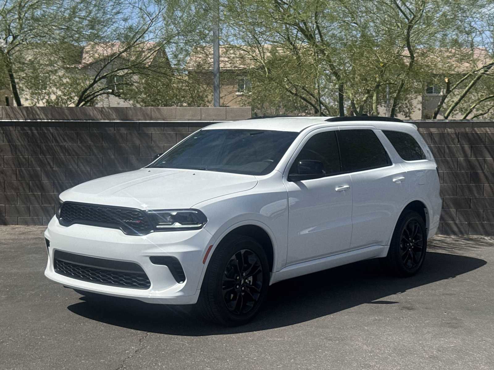 Used 2025 Dodge Durango GT w/ Blacktop Package AWD/4WD image 4