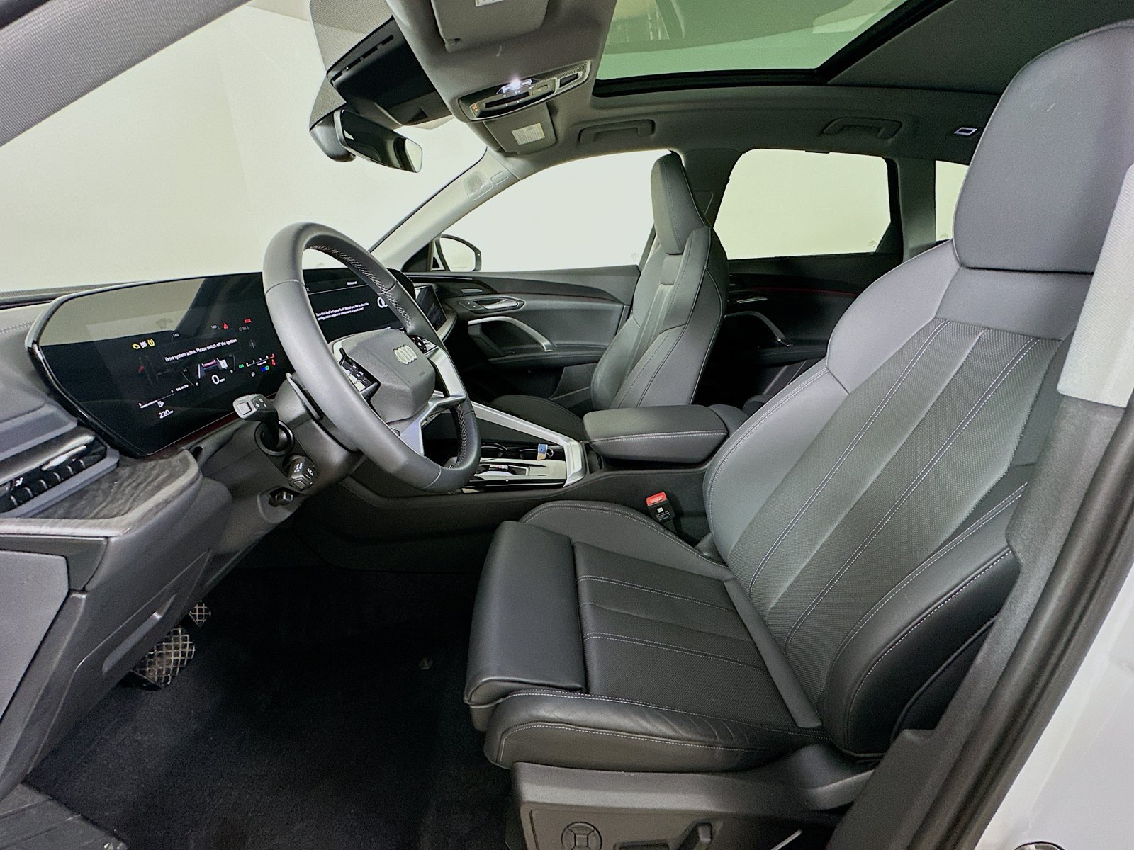 Certified 2025 Audi Q5 Prestige AWD/4WD image 32